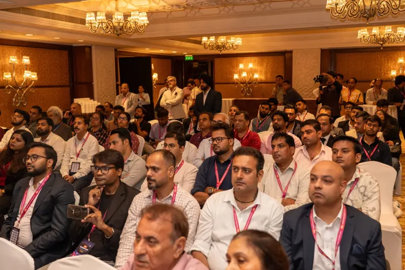Full hall of investors at the Delhi show